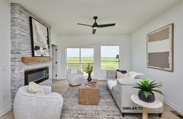 1100 NW Macarthur Lane, Waukee, IA 50263