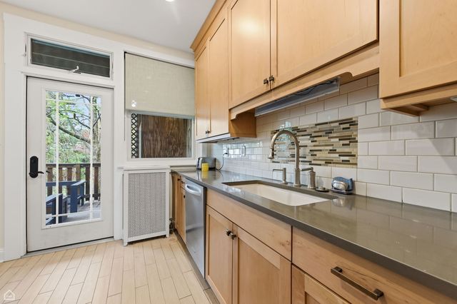 5528 S Blackstone Avenue 1S, Chicago, IL 60637