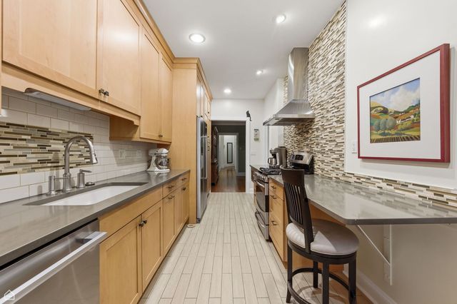 5528 S Blackstone Avenue 1S, Chicago, IL 60637
