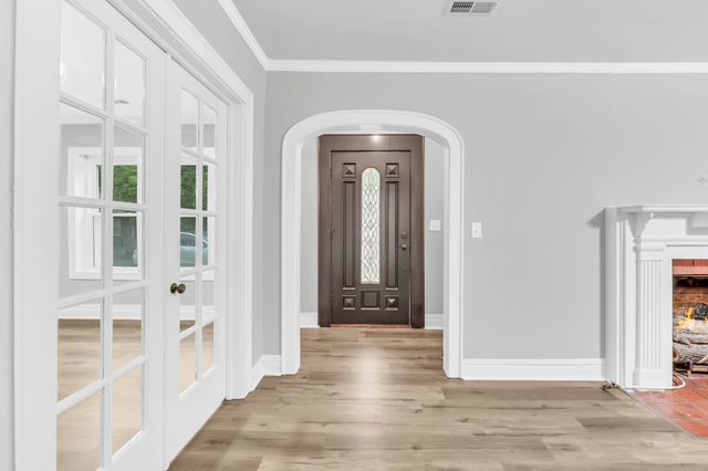 110 E McKnight Dr, Murfreesboro, TN 37130