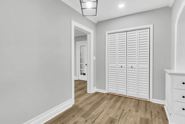 110 E McKnight Dr, Murfreesboro, TN 37130