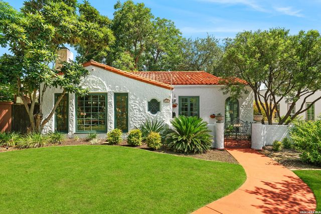 233 W HOLLYWOOD AVE, San Antonio, TX 78212
