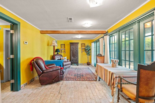233 W HOLLYWOOD AVE, San Antonio, TX 78212