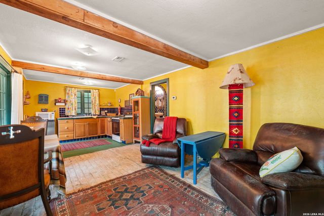 233 W HOLLYWOOD AVE, San Antonio, TX 78212