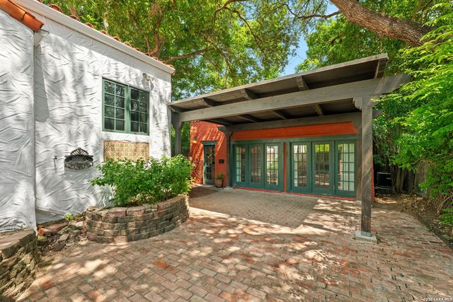 233 W HOLLYWOOD AVE, San Antonio, TX 78212