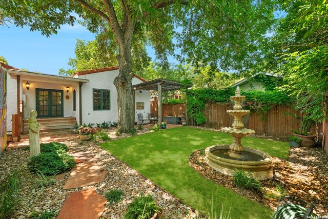 233 W HOLLYWOOD AVE, San Antonio, TX 78212