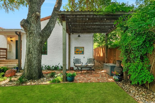 233 W HOLLYWOOD AVE, San Antonio, TX 78212