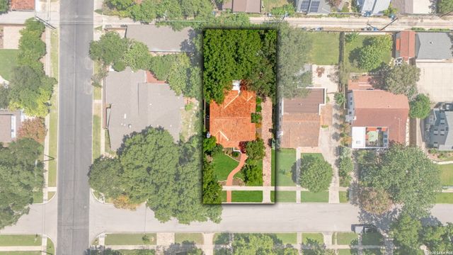 233 W HOLLYWOOD AVE, San Antonio, TX 78212