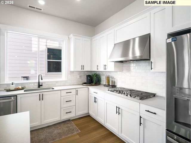 18090 Sw Hoover Ln, Beaverton, OR 97003