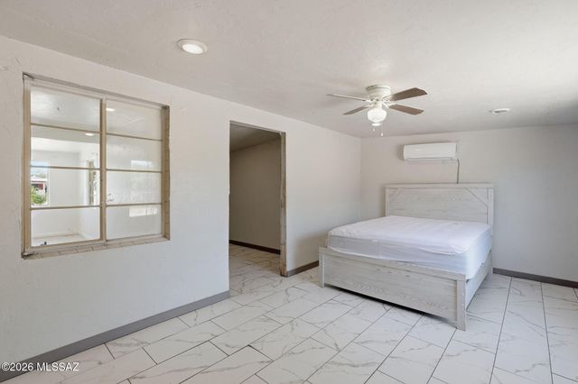 933 S Fordham Drive, Tucson, AZ 85710