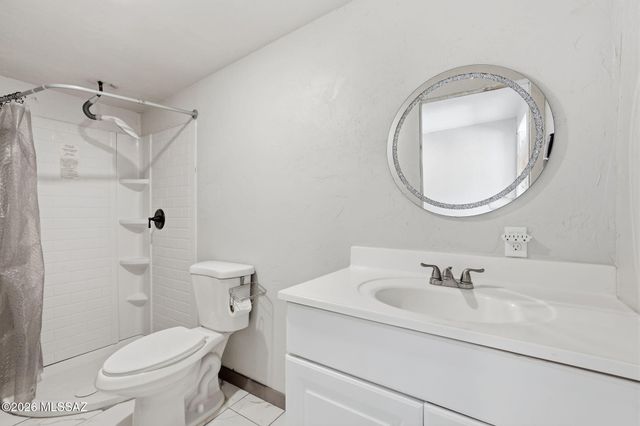 933 S Fordham Drive, Tucson, AZ 85710