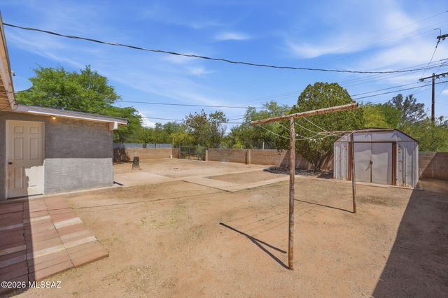 933 S Fordham Drive, Tucson, AZ 85710