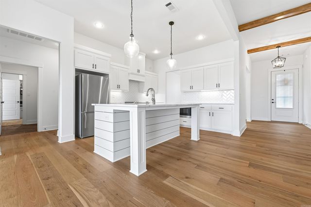 10634 Gunter Loop, Benton, AR 72019