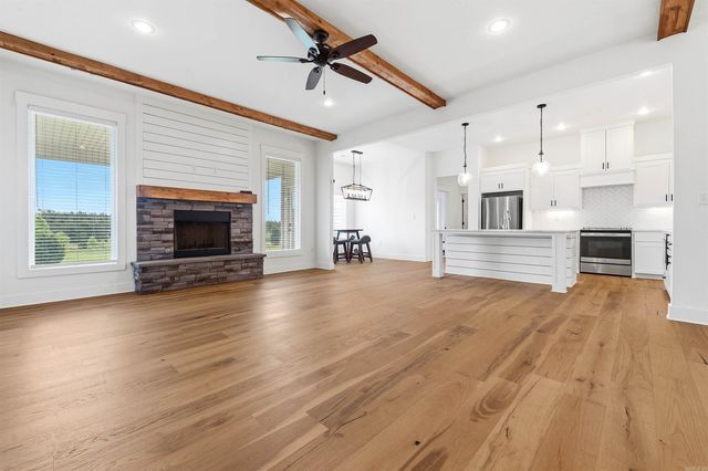 10634 Gunter Loop, Benton, AR 72019