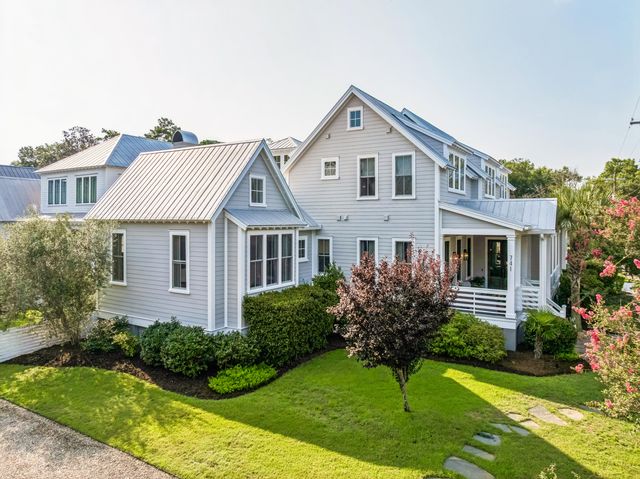 741 Winthrop Street, Mount Pleasant, SC 29464