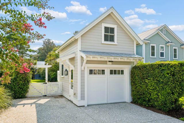 741 Winthrop Street, Mount Pleasant, SC 29464