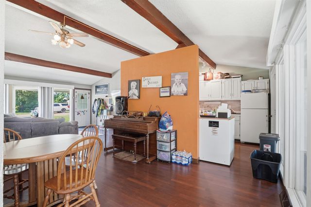 1104 1st St NE, Oelwein, IA 50662