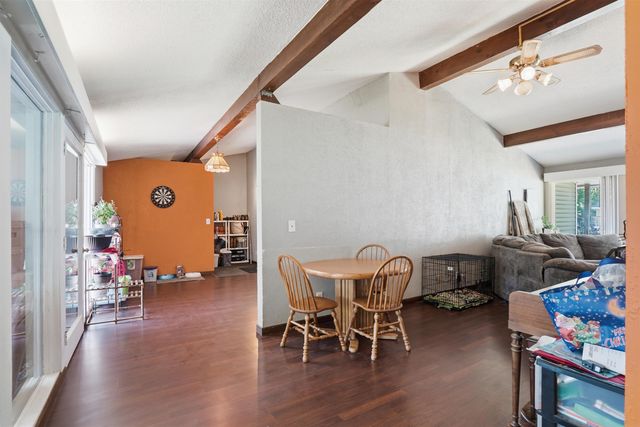 1104 1st St NE, Oelwein, IA 50662