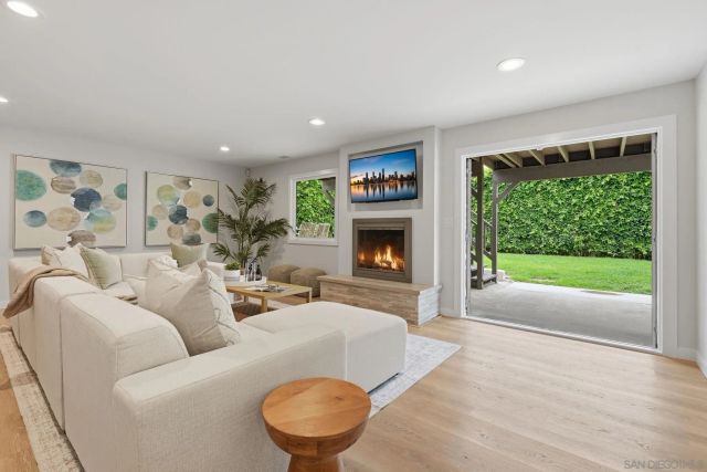 1106 WOTAN DRIVE, Encinitas, CA 92024