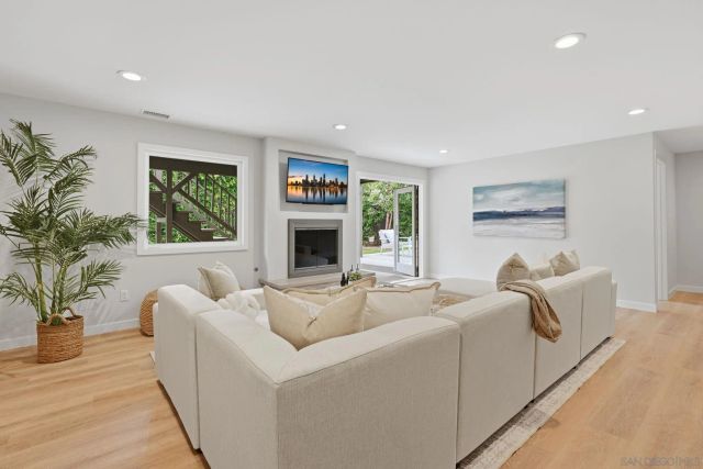 1106 WOTAN DRIVE, Encinitas, CA 92024