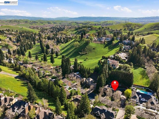 5212 Blackhawk Dr, Danville, CA 94506