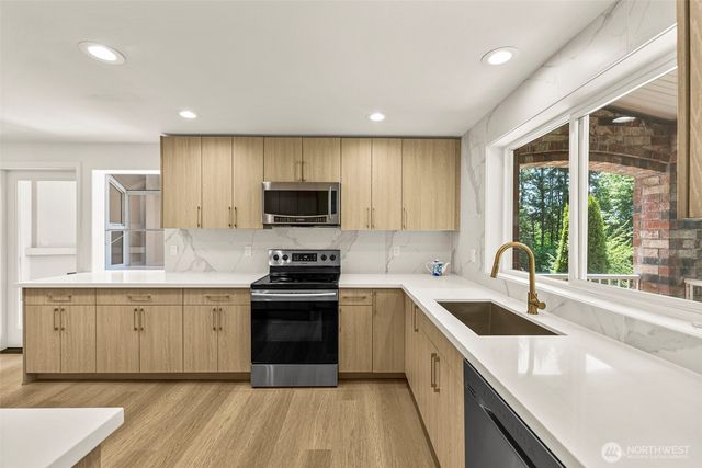 5420 Hawks Prairie Road NE, Olympia, WA 98516