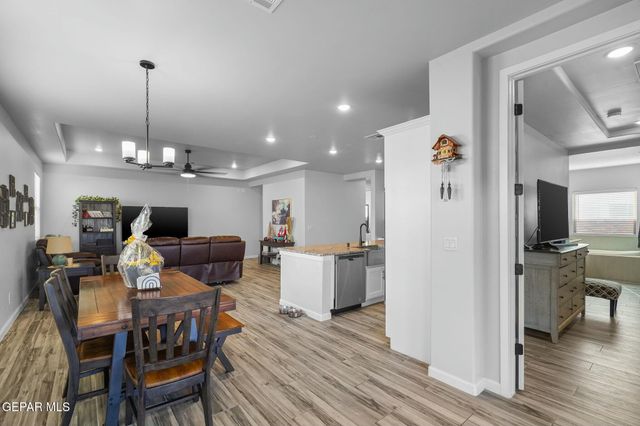 245 FARNBOROUGH Street, El Paso, TX 79928