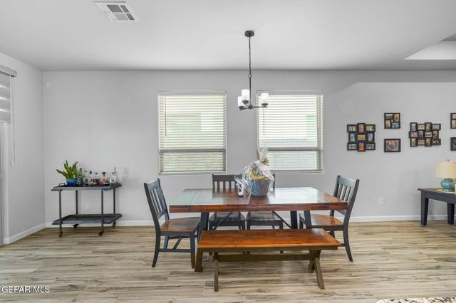 245 FARNBOROUGH Street, El Paso, TX 79928