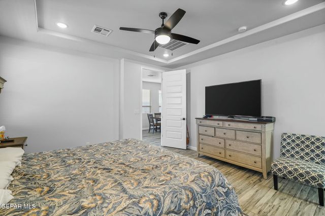 245 FARNBOROUGH Street, El Paso, TX 79928