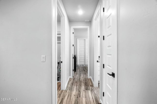 245 FARNBOROUGH Street, El Paso, TX 79928