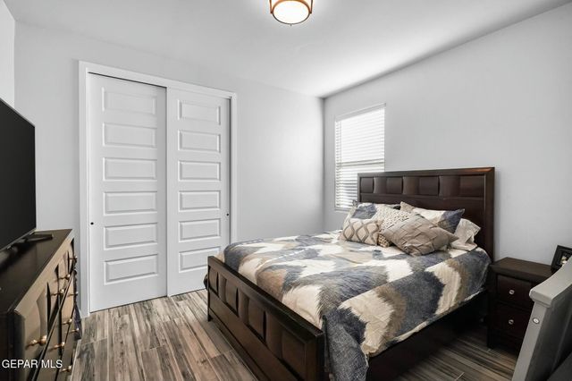 245 FARNBOROUGH Street, El Paso, TX 79928