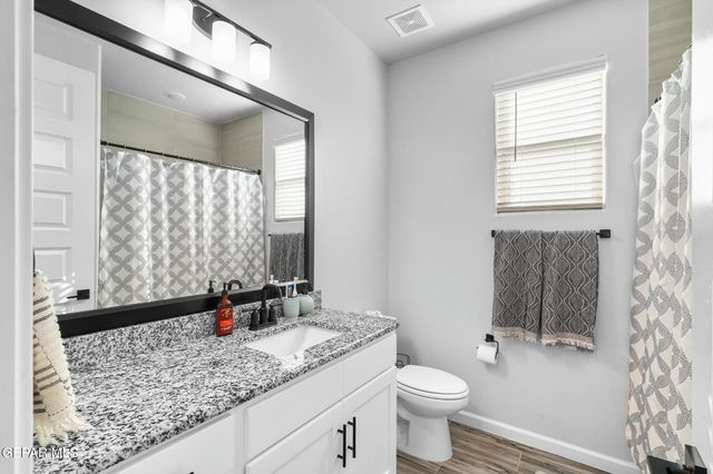 245 FARNBOROUGH Street, El Paso, TX 79928