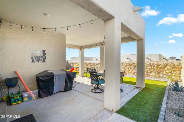 245 FARNBOROUGH Street, El Paso, TX 79928