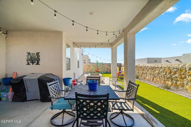 245 FARNBOROUGH Street, El Paso, TX 79928