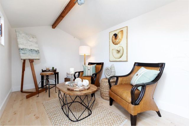 1122 Seabright Avenue, Santa Cruz, CA 95062