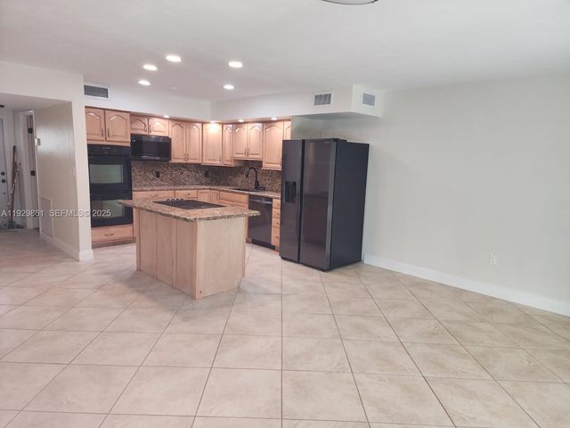 6855 W 2nd Ln, Hialeah, FL 33014