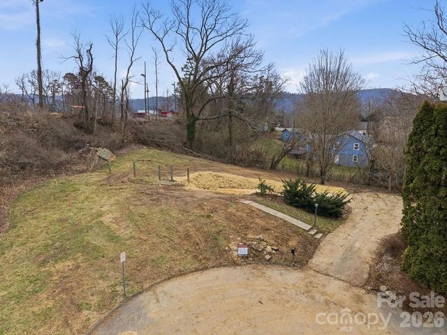 15 Village Park Drive, Weaverville, NC 28787