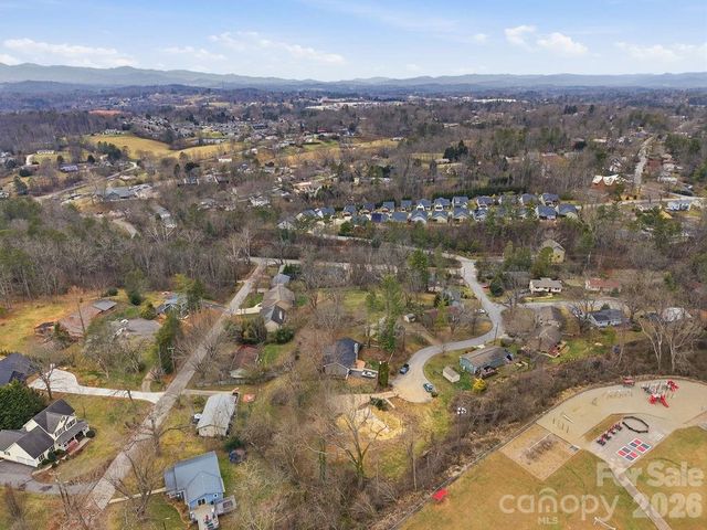 15 Village Park Drive, Weaverville, NC 28787