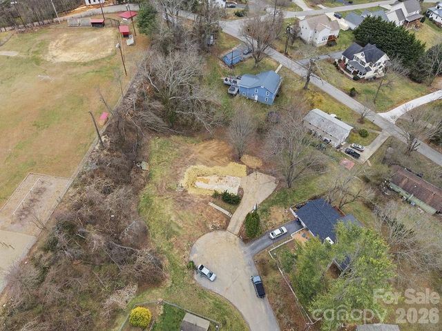 15 Village Park Drive, Weaverville, NC 28787