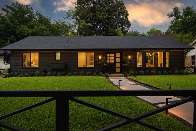 10262 Vinemont Street, Dallas, TX 75218