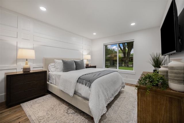 10262 Vinemont Street, Dallas, TX 75218
