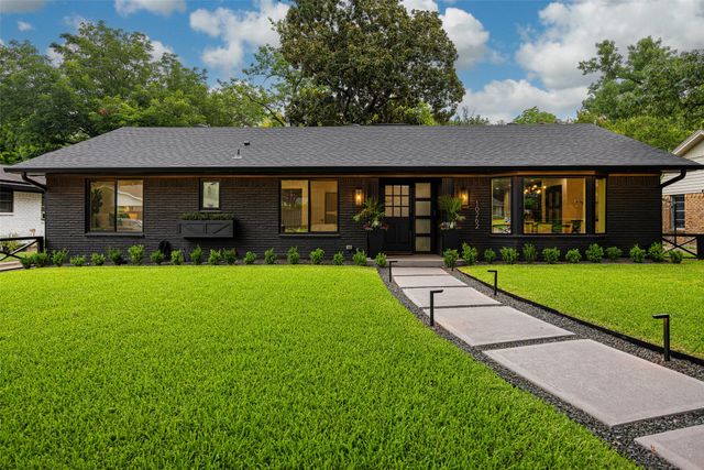 10262 Vinemont Street, Dallas, TX 75218