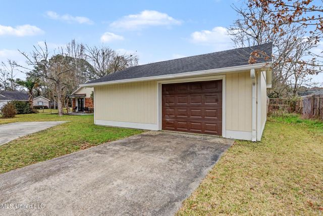 15435 Woody Drive, Gulfport, MS 39503