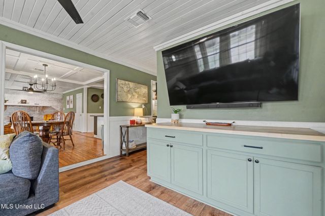 15435 Woody Drive, Gulfport, MS 39503