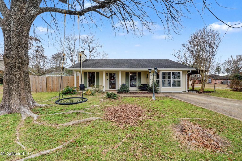 15435 Woody Drive, Gulfport, MS 39503