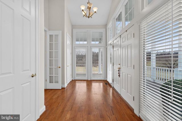 35047 SNICKERSVILLE TPKE, Round Hill, VA 20141