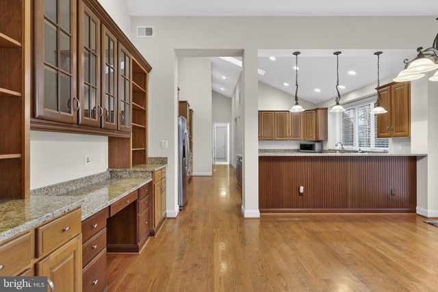 35047 SNICKERSVILLE TPKE, Round Hill, VA 20141