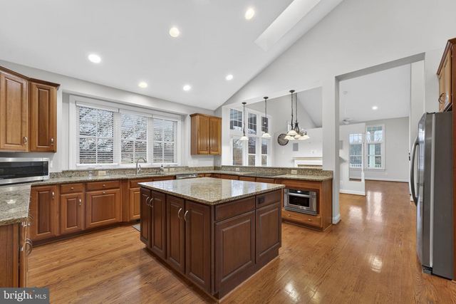 35047 SNICKERSVILLE TPKE, Round Hill, VA 20141