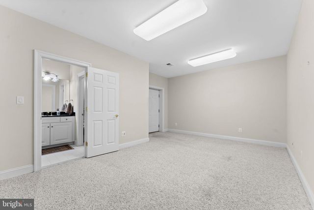 35047 SNICKERSVILLE TPKE, Round Hill, VA 20141