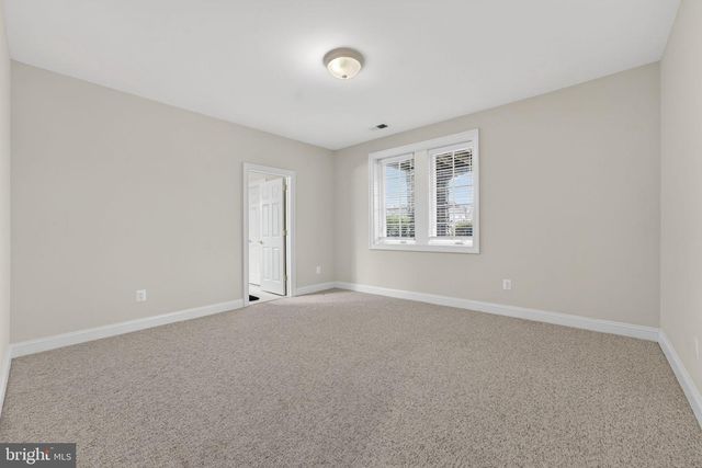 35047 SNICKERSVILLE TPKE, Round Hill, VA 20141